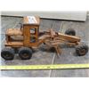 Image 3 : Vintage Large Metal Tonka Grader