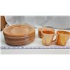 Image 2 : "Fire King" Peach lustre - 10 dinner plates, 10 side plates, and 2 cups