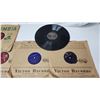 Image 4 : 10 - Vintage 78rpm vinyl records, in original covers