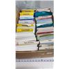 Image 2 : Pair of boxes - Filled with a large collection of new greeting cards - hundreds of cards