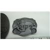 Image 5 : 2 belt buckles
