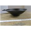Image 2 : 14 1/2 inch cast iron wok (fish fryer)