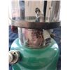 Image 3 : 1969 Coleman Model 335 Gas Lantern