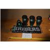 Image 2 : Saskatchewan Roughrider travel mugs x 4 and scarf