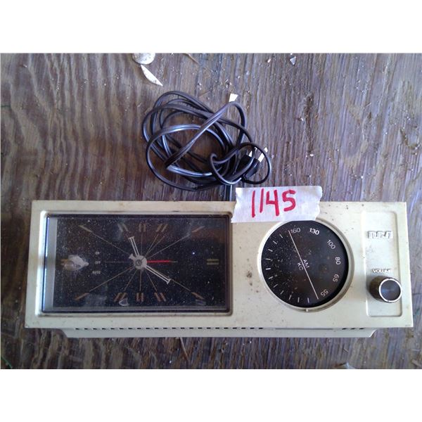 Vintage RCA Clock Radio Schmalz Auctions vintage-rca-clock-radio-schmalz-auctions