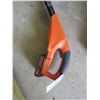Image 2 : Black & Decker Pole pruning saw 20V lithium battery operated