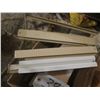 Image 2 : 3 boxes of assorted siding edging binders