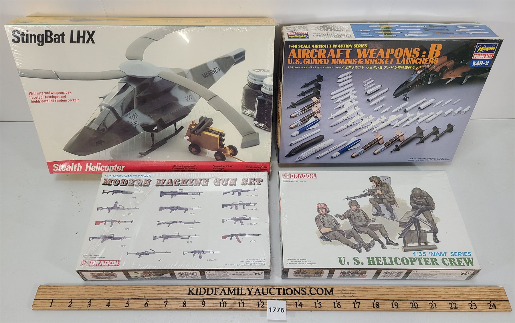 Unit 4 Model Kit LOT OF 4 - MODEL KITS INCL DRAGON U.S. HELICOPTER CREW & ITALERI ...