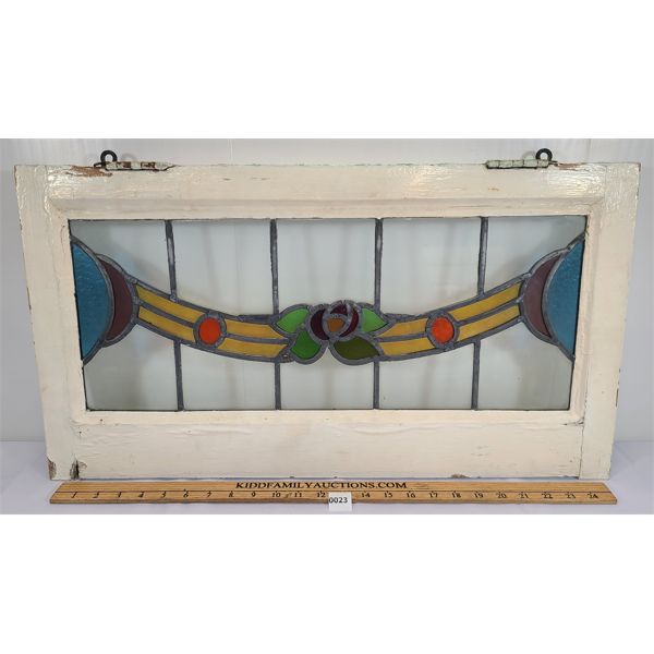 STAINED GLASS WINDOW HANGING