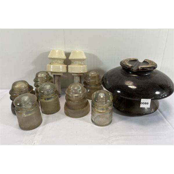 LOT OF 10 - INSULATORS - INCL CERAMIC & GLASS 