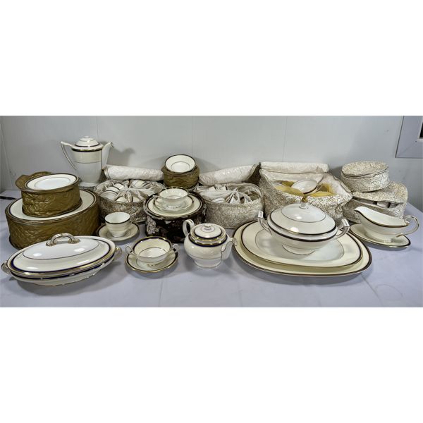 MINTON DINNER SET - SERVICE FOR 14