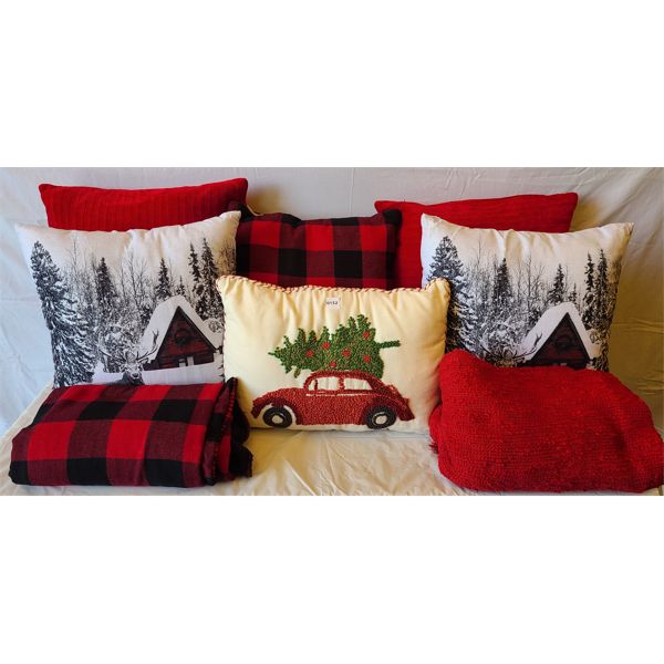 LOT OF 8 - WINTER THEME PILLOWS & THROW BLANKETS