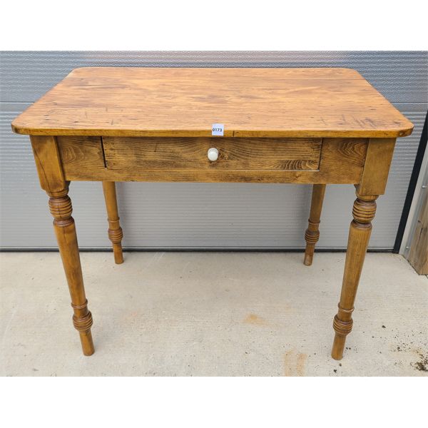 WRITING DESK