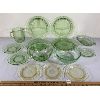 Image 1 : LOT OF 14 - GREEN & YELLOW DEPRESSION GLASS PIECES