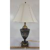 Image 2 : DECORATIVE TABLE LAMP 