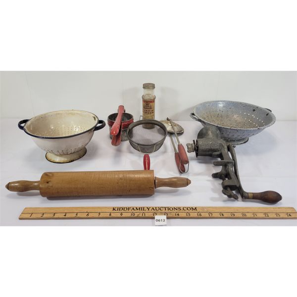 JOB LOT - KITCHEN COLLECTIBLES - INCL ROLLING PIN, GRINDER, SIEVES ETC.