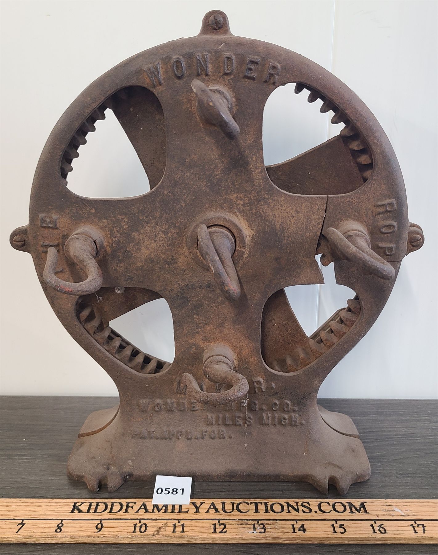 THE WONDER ROPE MAKER - CAST