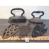 Image 1 : LOT OF 5 - SAD IRONS & TRIVETS 