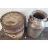 Image 2 : LOT OF 2 - MILK CAN & BANDED BARREL 