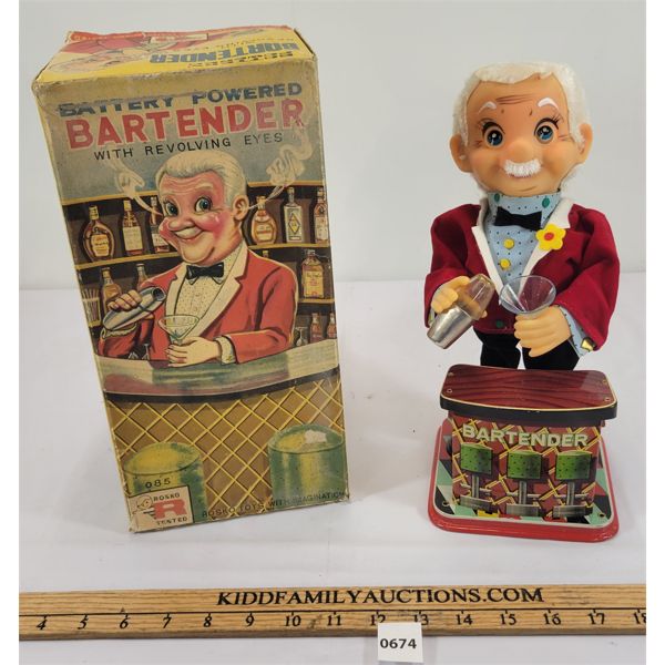 REVOLVING EYES BARTENDER BATTERY OP TOY W/ BOX