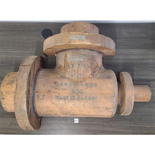 WOODEN FACTORY MOULD - STEEL SANDILANDS 300