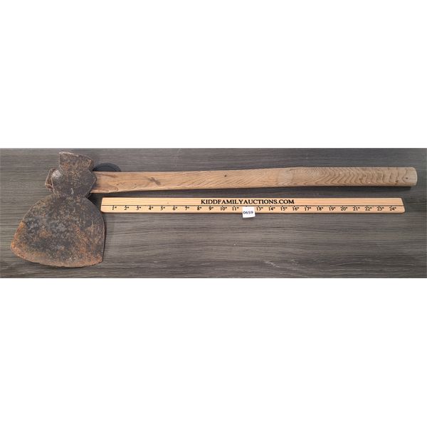 VINTAGE AXE