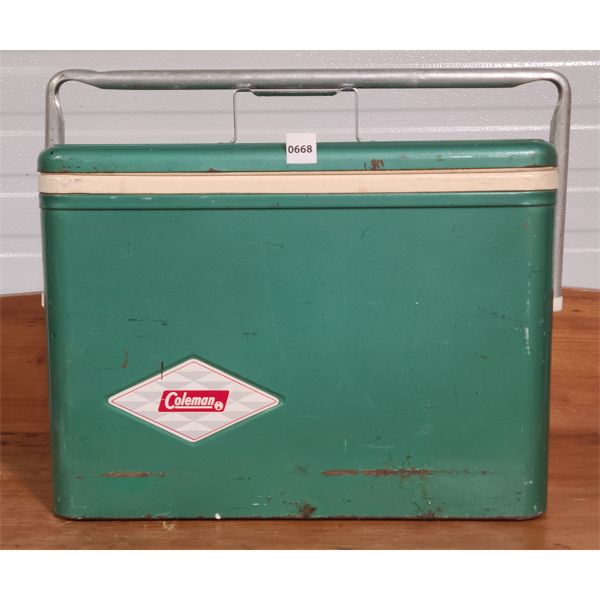 VINTAGE COLEMAN COOLER