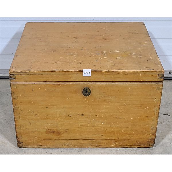 PINE (?) HINGED TOP STORAGE BOX
