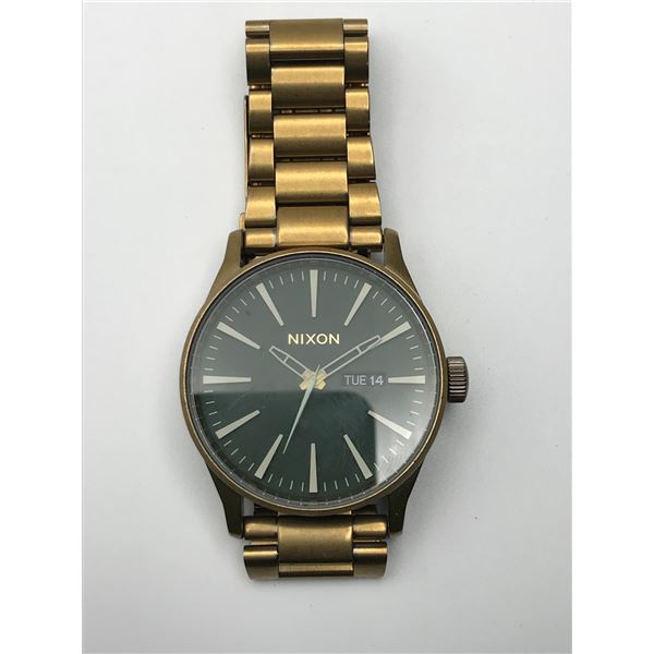 MENS NIXON WATCH WITH DAY DATE