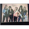 Image 1 : GUNS AND ROSES BAND SIGNED 8 X 10 (RA COA)