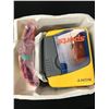Image 2 : VINTAGE SONY SPORTS WALKMAN WM-FS398 COMPLETE IN BOX