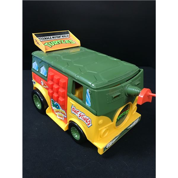 TEENAGE MUTANT NINJA TURTLES VAN
