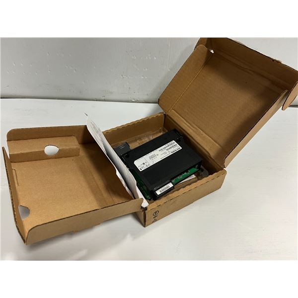 Allen Bradley 1756-OW16I Module