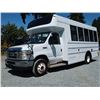 Image 2 : 0B --  2010 FORD ECONOLINE E450 SUPER DUTY DIESEL  BUS, White, 307866 KM