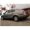 Image 21 : A9 --  2006 VW PASSAT 20T LUXURY, Green, 165450 KM