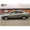 Image 23 : A9 --  2006 VW PASSAT 20T LUXURY, Green, 165450 KM