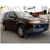 Image 8 : A10 --  2003 SATURN VUE, Black, 214816 KM