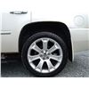 Image 36 : E5 --  2008 CADILLAC ESCALADE LUXURY AWD , White, 228955 KM