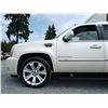 Image 39 : E5 --  2008 CADILLAC ESCALADE LUXURY AWD , White, 228955 KM