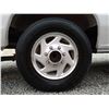 Image 94 : 0A --  2011 FORD ECONLINE E250 REFRIDGERATED VAN, White, 168381 KM