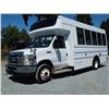 Image 2 : 0B --  2010 FORD ECONOLINE E450 SUPER DUTY DIESEL  BUS, White, 307866 KM