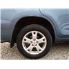 Image 52 : D6 --  2011 TOYOTA RAV4 4X4, Blue, 169612 KM