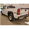 Image 40 : H6 --  2001 GMC SIERRA 1500 EXT CAB 4X4, White, 266254 KM