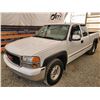 Image 4 : H6 --  2001 GMC SIERRA 1500 EXT CAB 4X4, White, 266254 KM