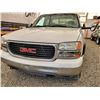 Image 7 : H6 --  2001 GMC SIERRA 1500 EXT CAB 4X4, White, 266254 KM