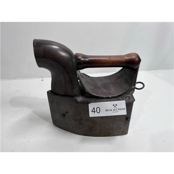 Antique iron / steamer