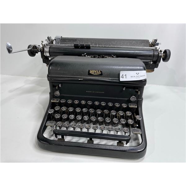 Antique Royal typewritter