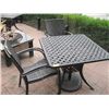 Image 1 : PATIO TABLE & 4 CHAIRS