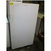 Image 1 : FRIGIDAIRE UPRIGHT FREEZER