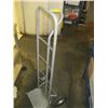 Image 1 : HAND TRUCK